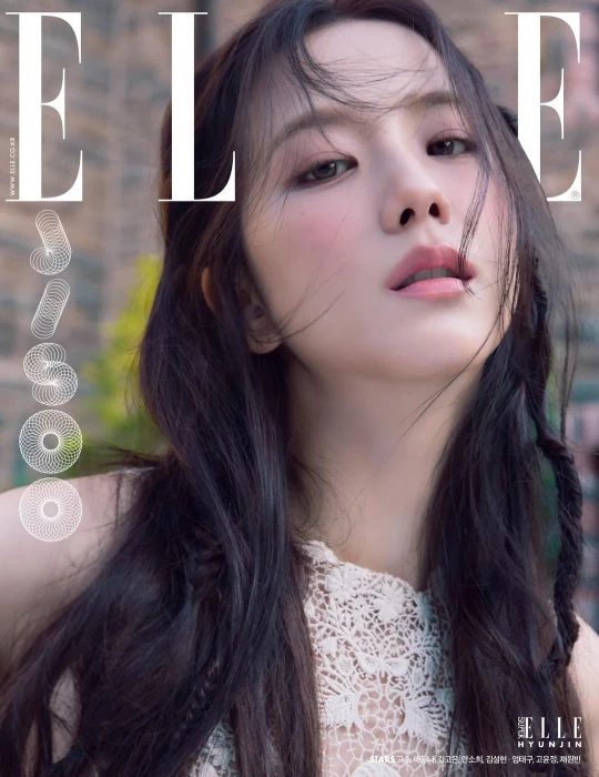 elle-korea-jisoo-2024-12-b.webp