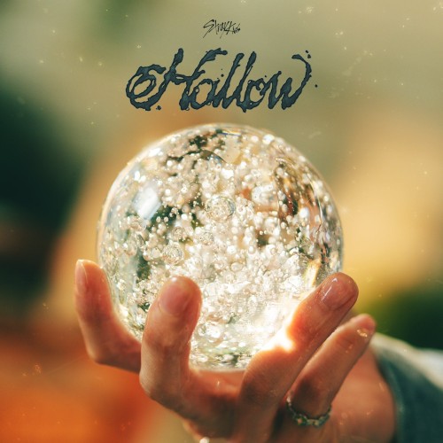stray-kids-hollow-standard.jpeg