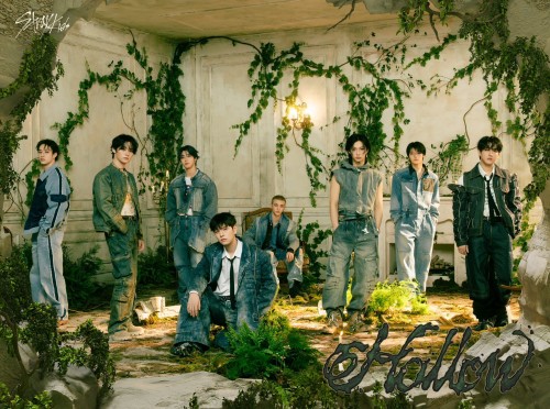 skz-hollow-limited-a.jpeg