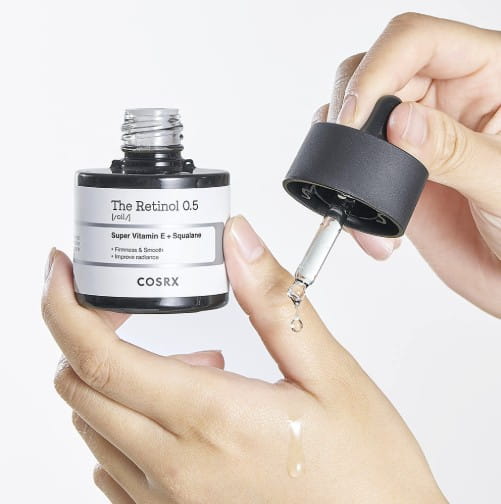 COSRX-The-Retinol-0.5-Oil-Przeciwstarzeniowy-olejek-do-twarzy-z-retinolem-20-ml-2.jpg