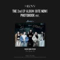 folder-signed-poster-meovv.webp