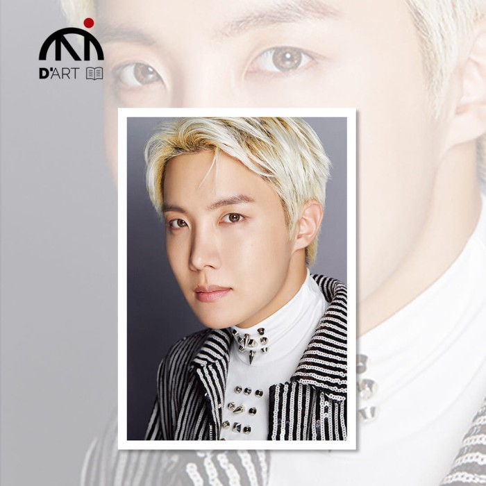 4JHOPE.jpg