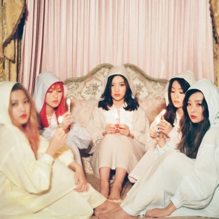 red-velvet-the-velvet-2nd-mini-album.webp
